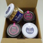 Caja de Piñones naturales y Nueces caramelizadas